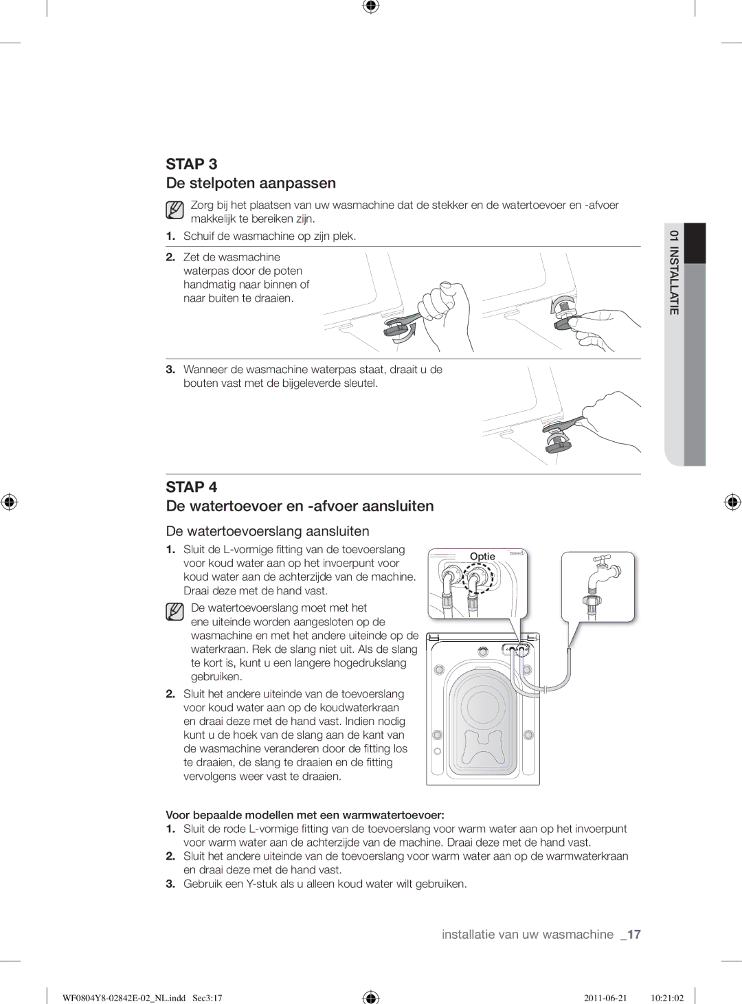 Samsung WF10824Z8V/XEG De stelpoten aanpassen, De watertoevoer en -afvoer aansluiten, De watertoevoerslang aansluiten 